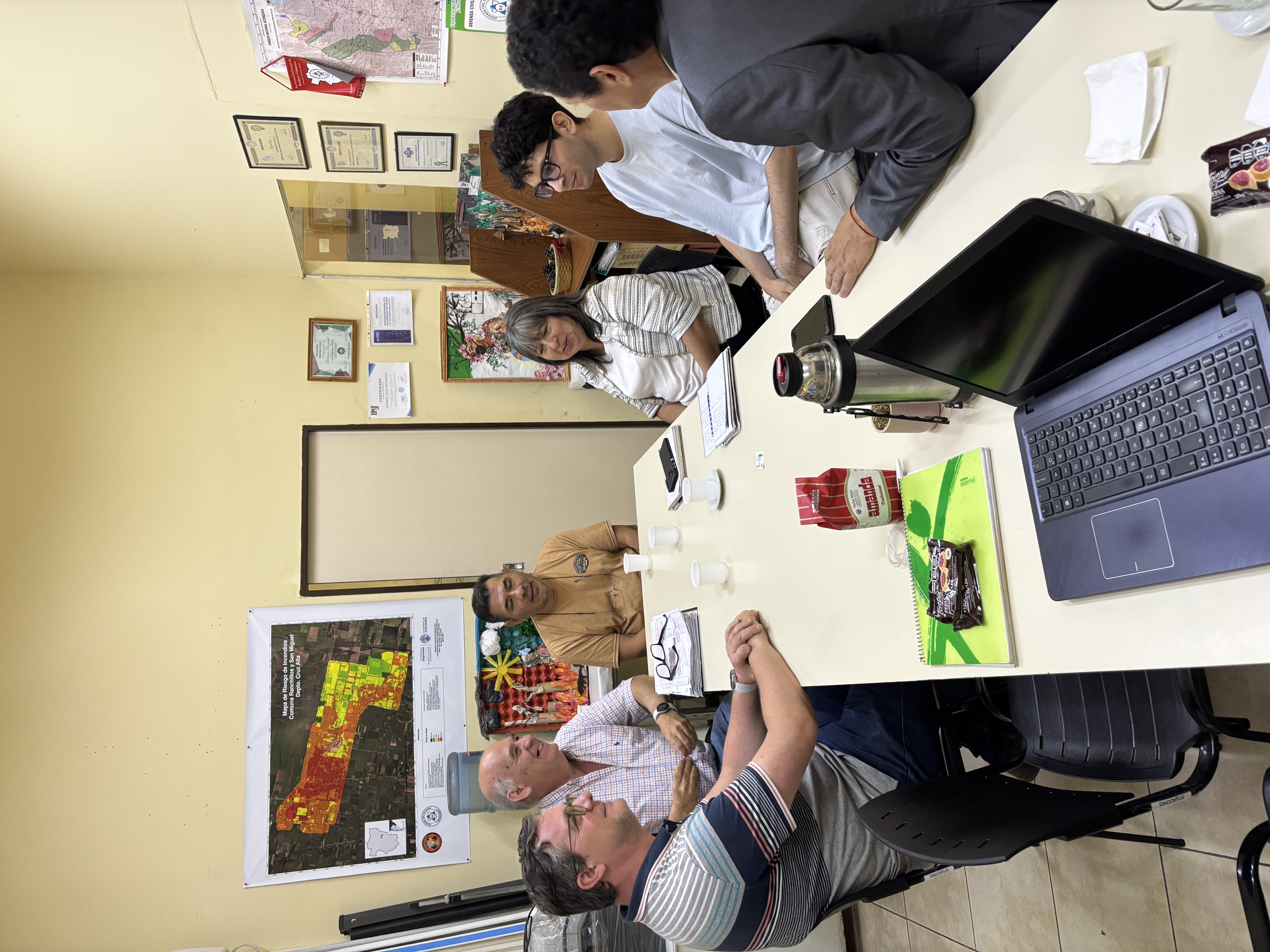 El día 5 de Diciembre recibimos al Sr. Pablo Pollini, en representación de la Dirección Nacional de Bomberos de la Agencia Federal de Emergencias (AFE) del Ministerio de Seguridad de la Nación