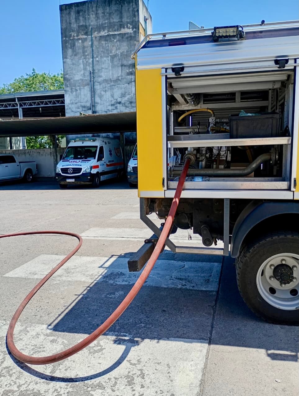 Trabajos de abastecimiento de agua en el servicio de emergencias 107