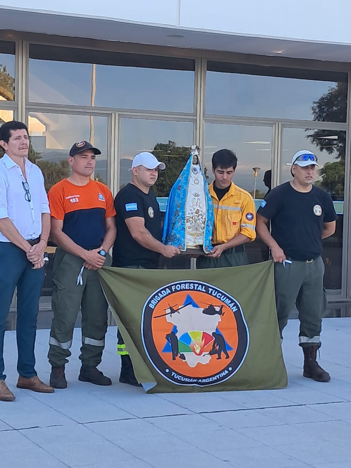 Brigadistas tucumanos en apoyo a la Patagonia
