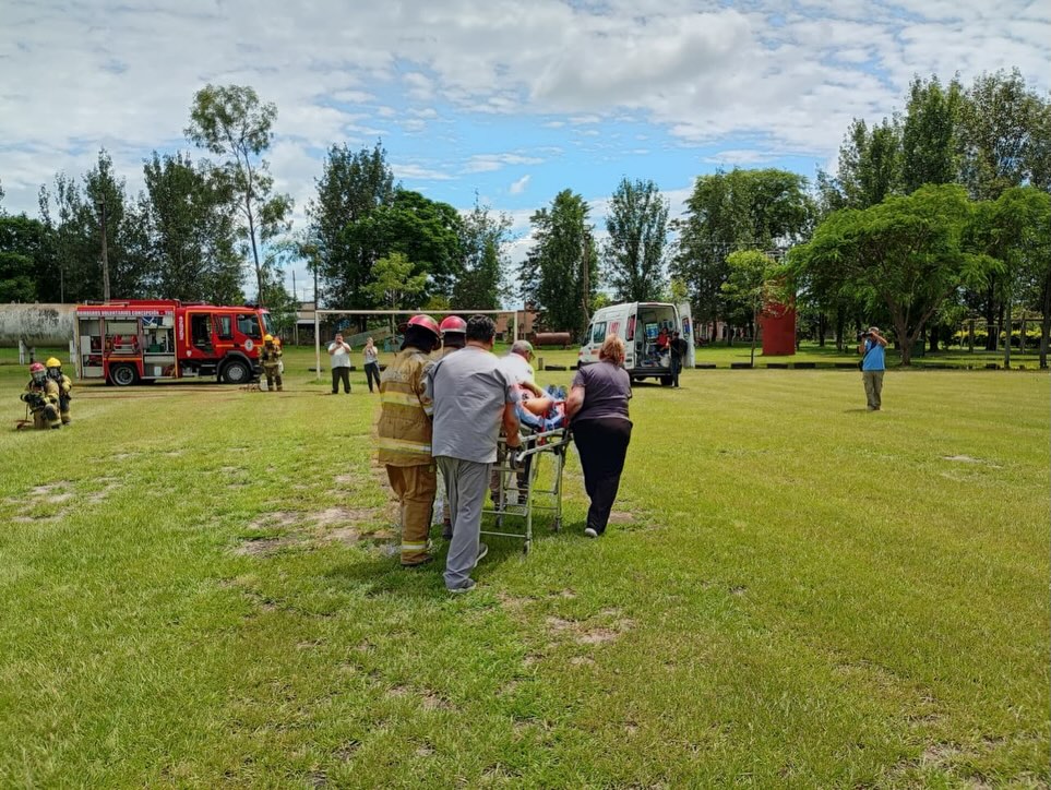 Operativo de evacuación y asistencia en Chicligasta y Niogasta